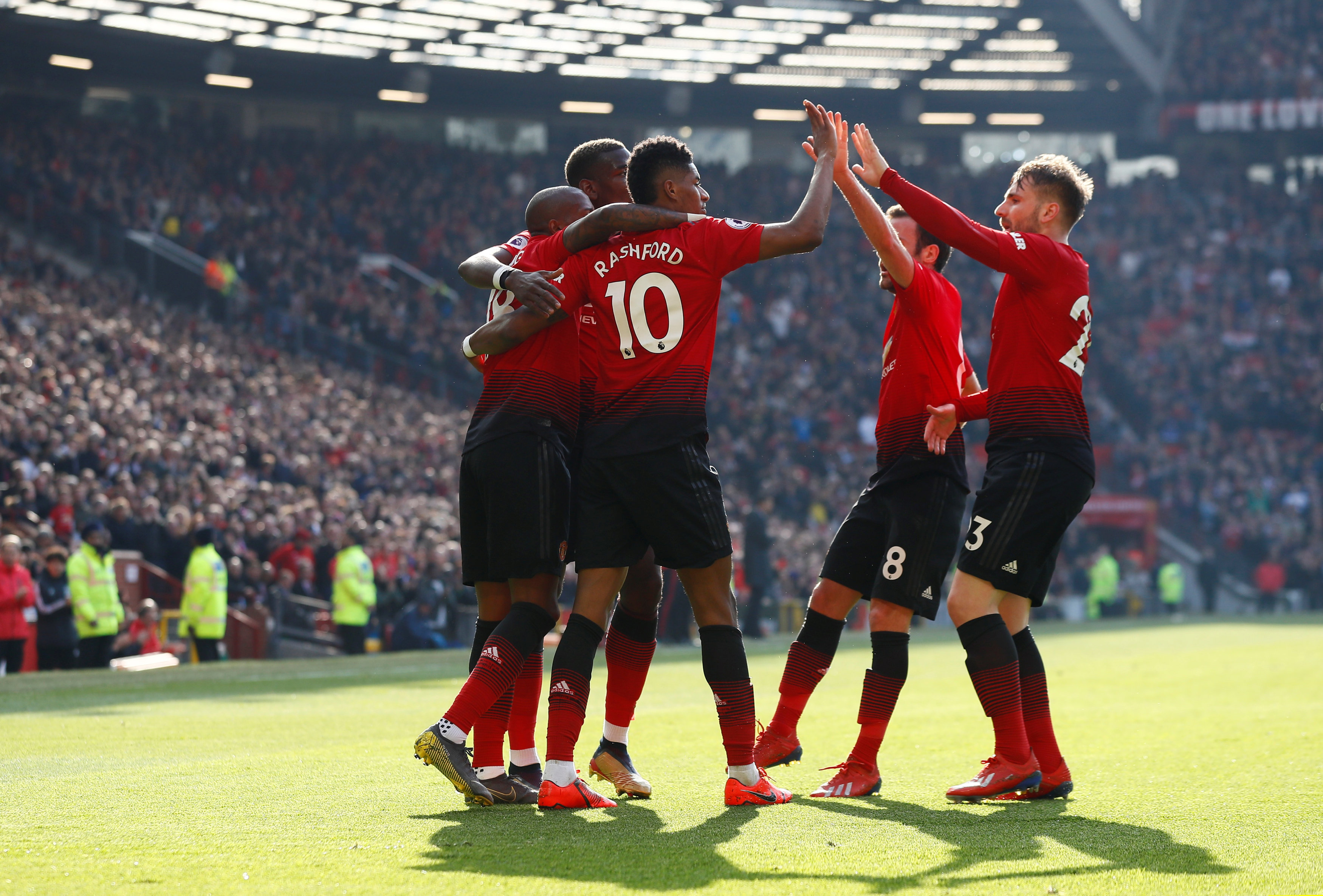 但他始终关 但他始终关